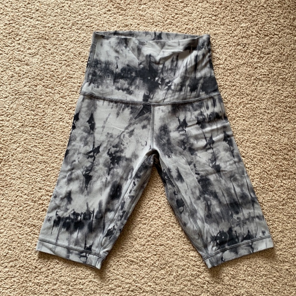 lululemon athletica Align Super High Rise 10”